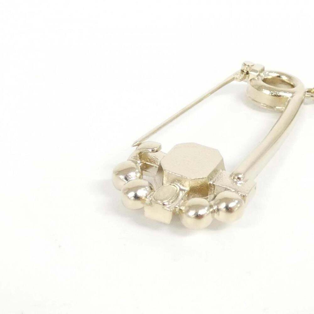 CHANEL Authentic Pink Brooch - Picture 3 of 3